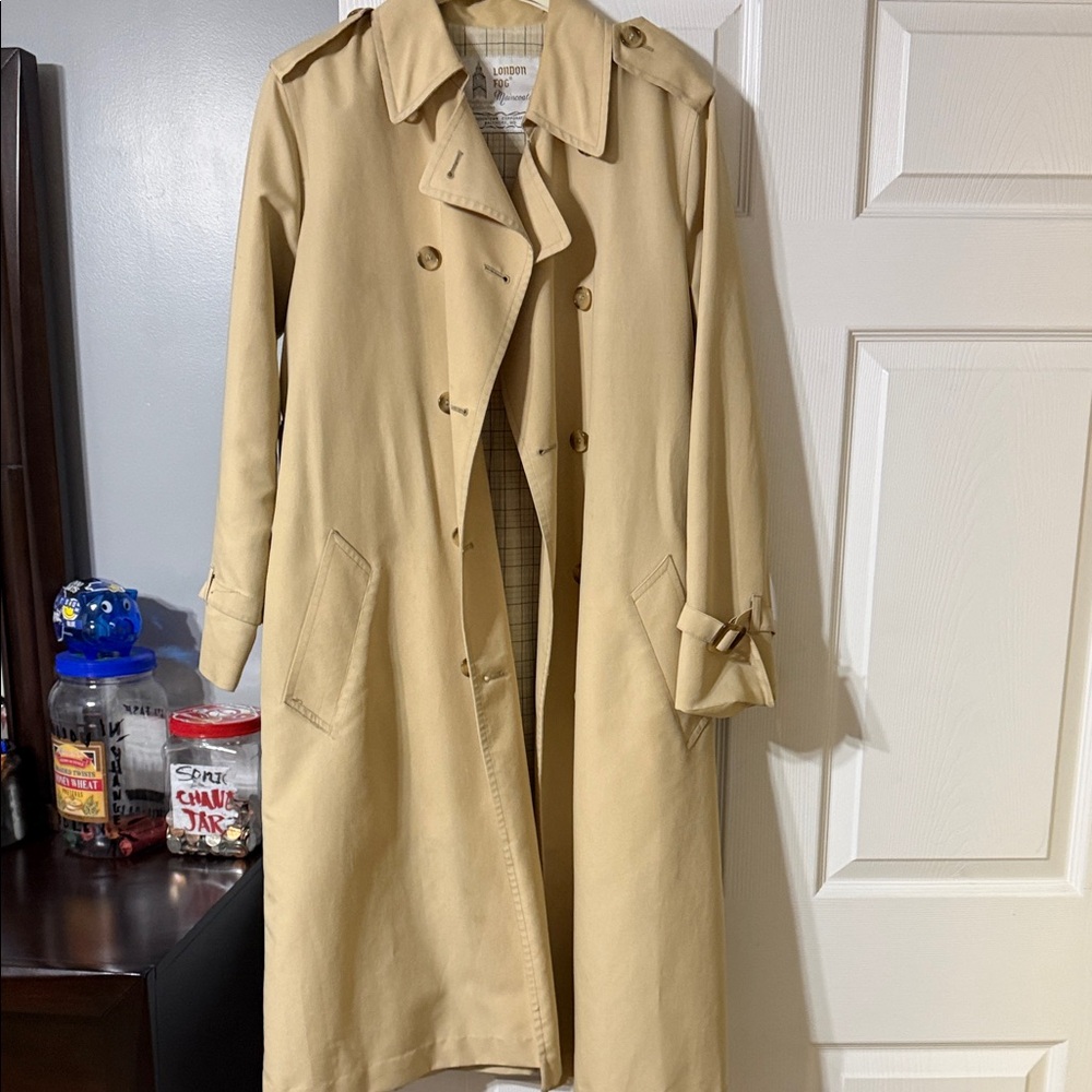 London Fog Vintage Classic Tan Trench Coat